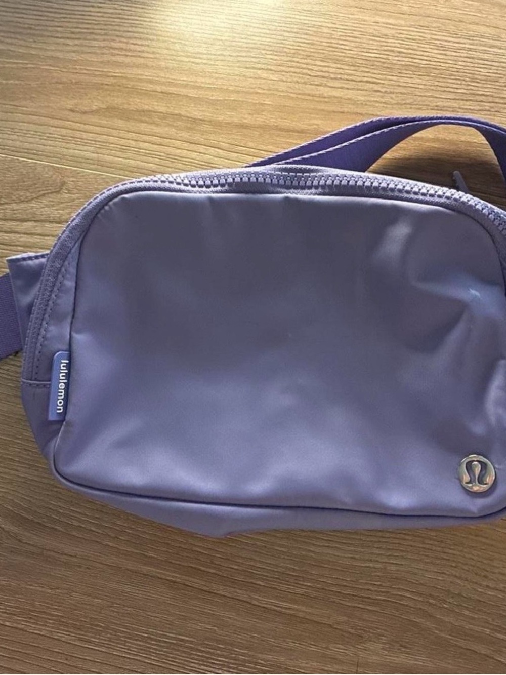 lululemon athletica lilac crossbody pouch